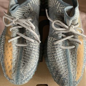 Yeezy  360 Boost